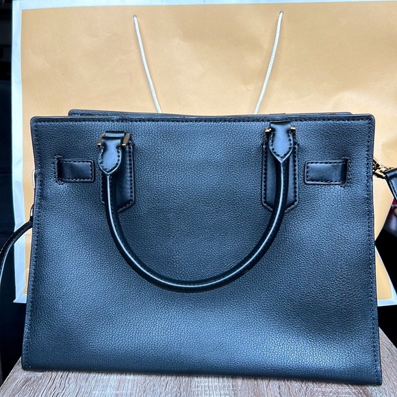 Michael Kors bag/purse - Picture 3 of 6